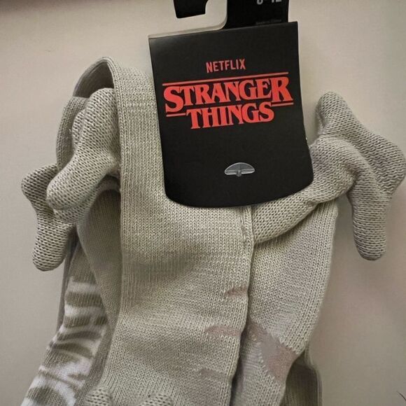 Stranger Things DEMOGORGON Novelty Socks 1 Pair - Picture 2 of 7